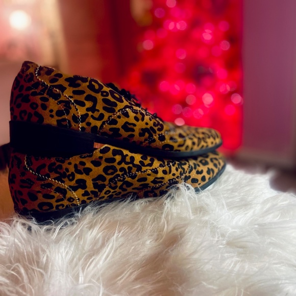 Oxfords Leopard Print Black/Brown Canvas Pointed Toe Lace-Up Women’s Size 7.5 - Picture 3 of 3